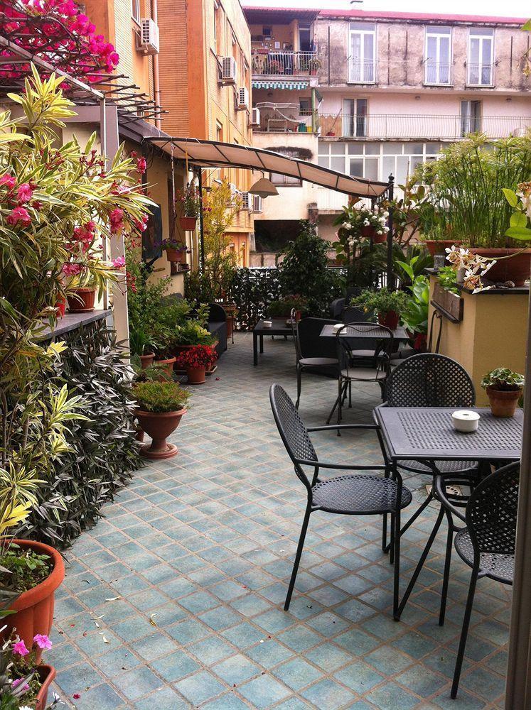 B&B Bellini Napels Buitenkant foto